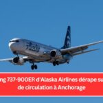 Un Boeing 737-900ER d'Alaska Airlines dérape sur la voie de circulation à Anchorage